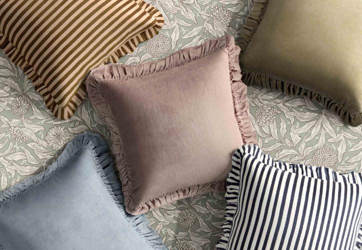Elegant home decor featuring stylish accents, decorative vases, and unique centerpiece designs to enhance any living space