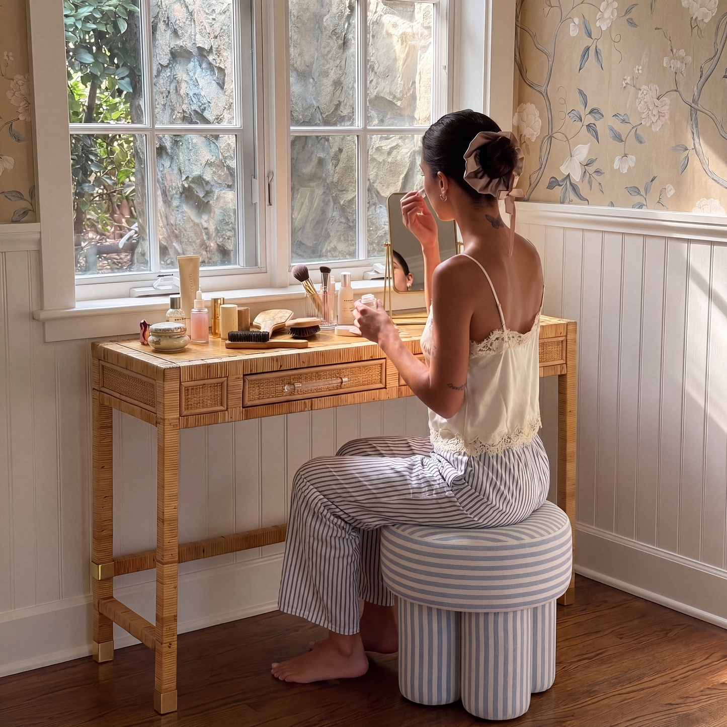 Masha Linen Accent Stool - Blue Stripes - Image 3