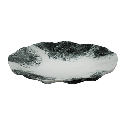 Mera Resin Petal Tray - Black and White - Image 1