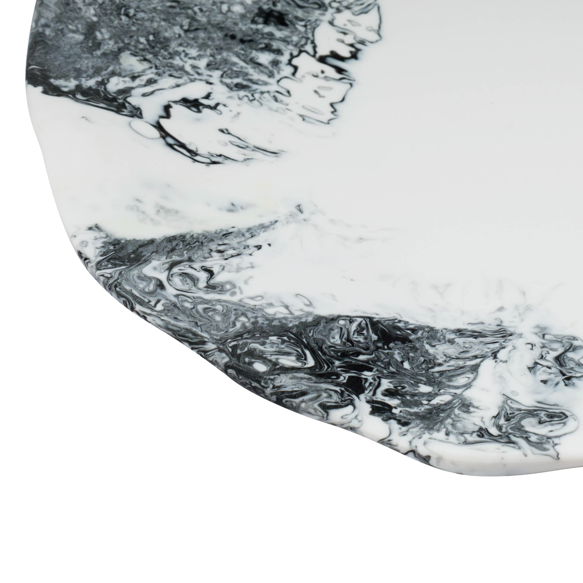 Mera Resin Petal Tray - Black and White - Image 4