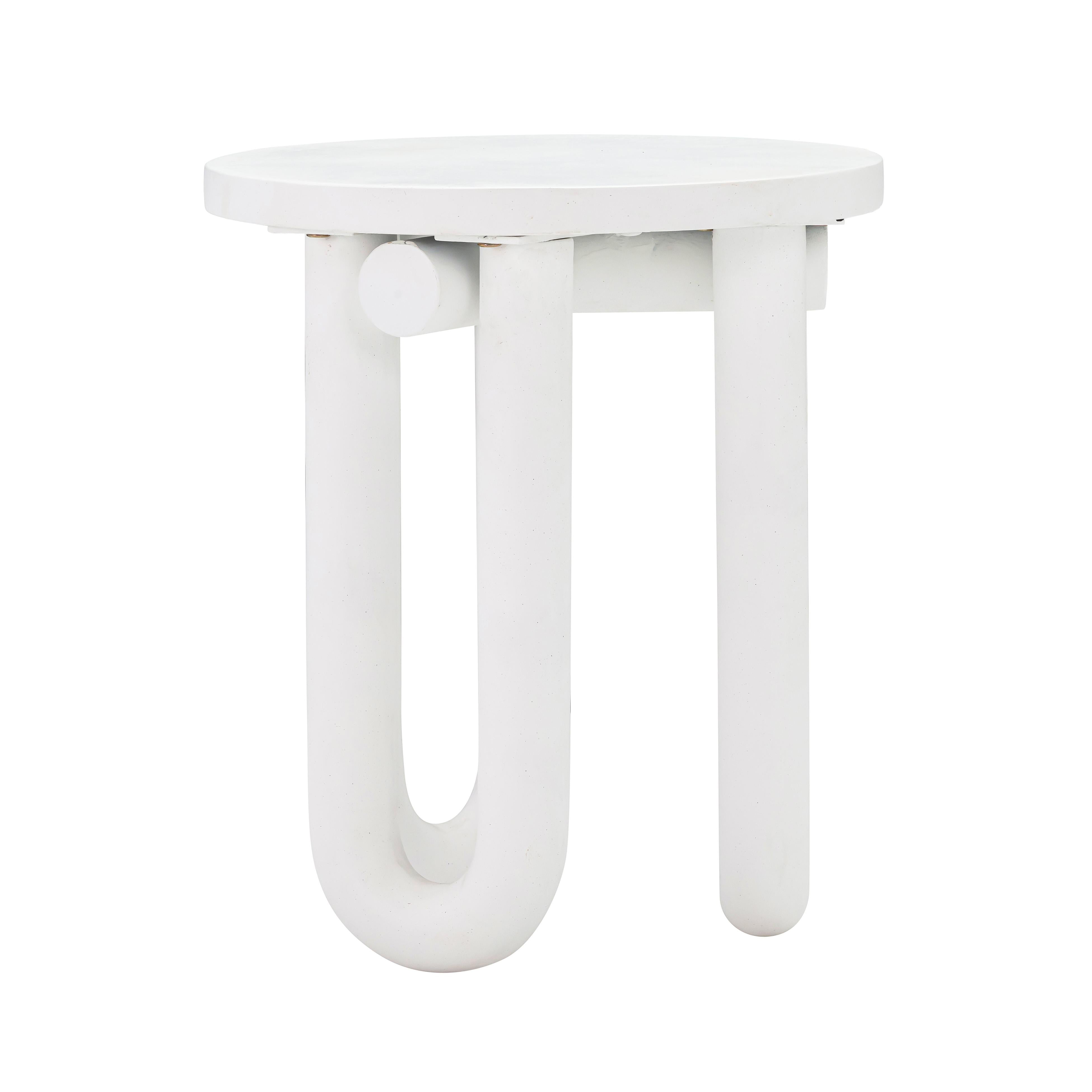 Tildy White Concrete Indoor / Outdoor Round Side Table – TOV